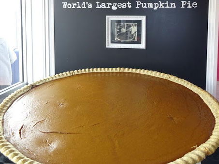 28 Biggest Pieces Of Food In The World