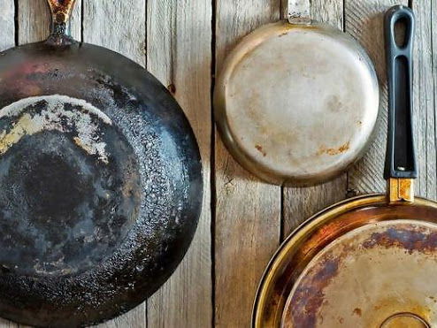 A Look At 30 Things That You Should Never Throw In Your Regular Trash Can