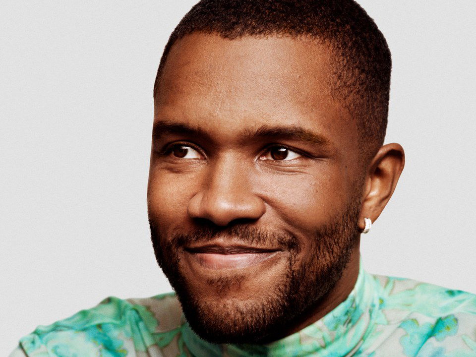 Check out this amazing list of celebrities who don’t actually use their real names!