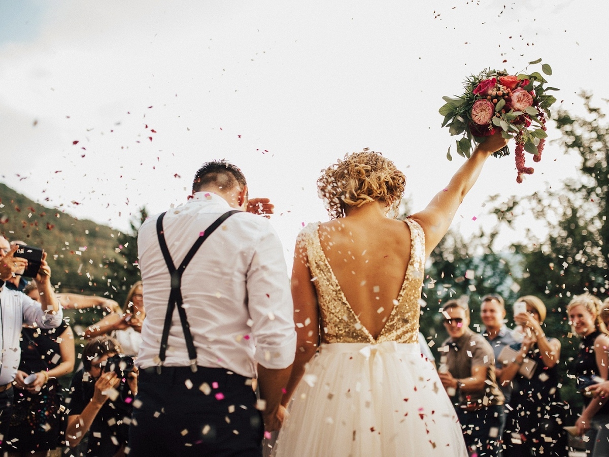 Age-Old Wedding Traditions That Modern Couples Are Ditching In 2020