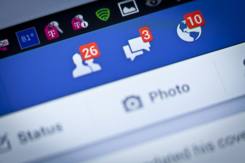 Facebook Friend Request, Product, Communication Device