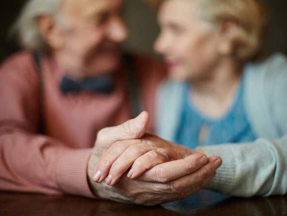 19 Excellent Tips to Spice up Your Relationship After the 40s