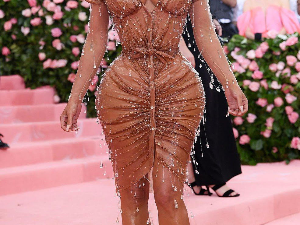 20 Most Iconic Red Carpet Looks We Have Ever Seen