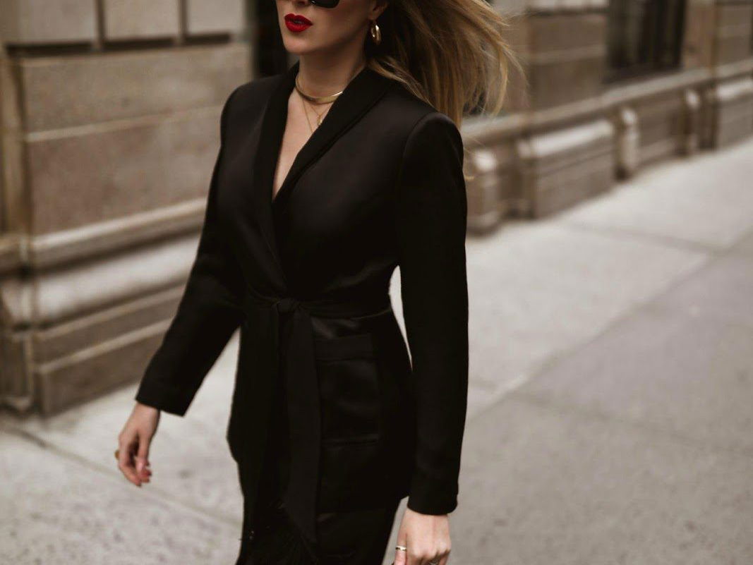 These 20 Items Are Must-Haves In Your Wardrobe If You Are Over 30