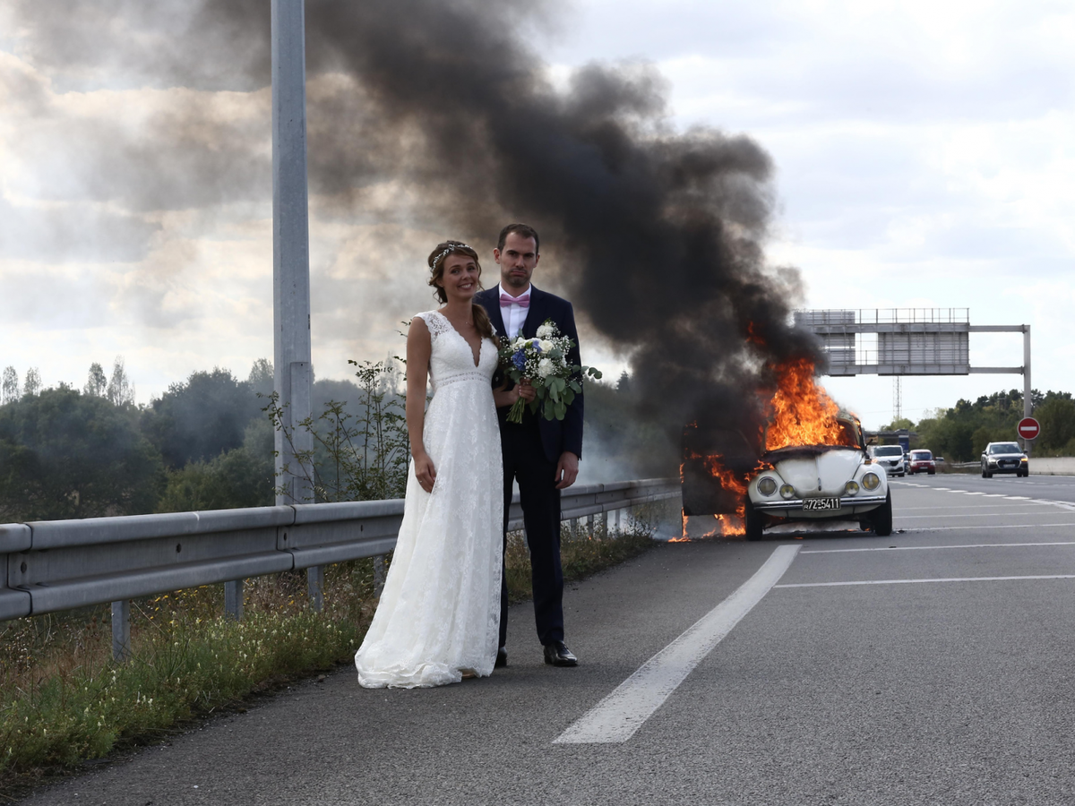 The Most Hilarious Wedding Photos Ever Caught on Camera