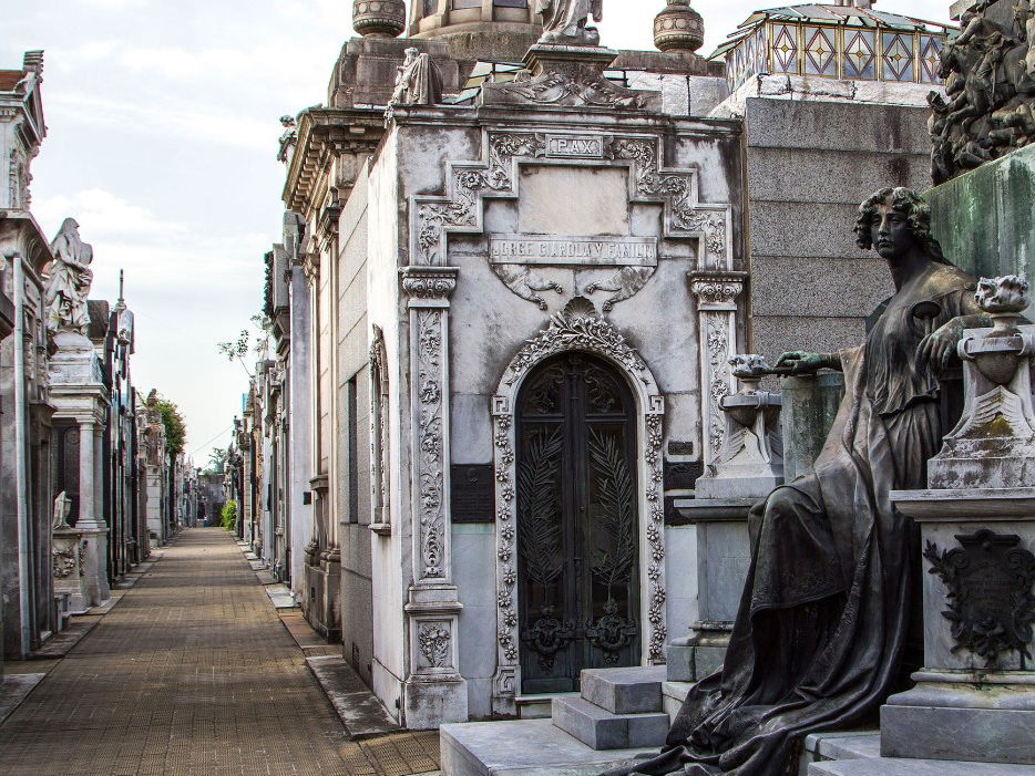 15 Haunted Places to Visit Around The World