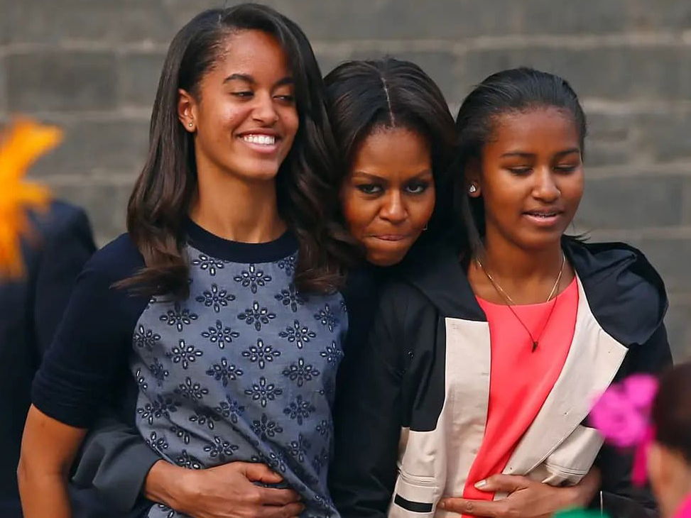 Top 10 Celebrity Moms Who Inspire Us Every Day