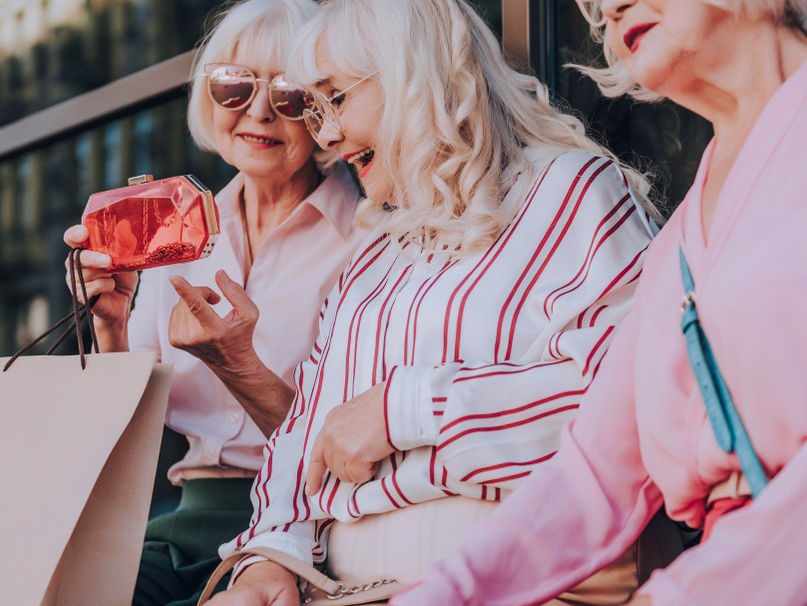 7 Hobbies for Retirees That Can Actually Make You Money