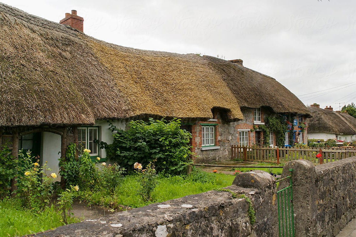 Adare, Plant, Sky, Property, Thatching, Building, Window, Cloud, House, Land lot, Architecture