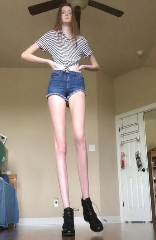 Maci Currin Sexy, Joint, Shoulder, Shorts, Leg, Sleeve, Waist, Thigh, Knee