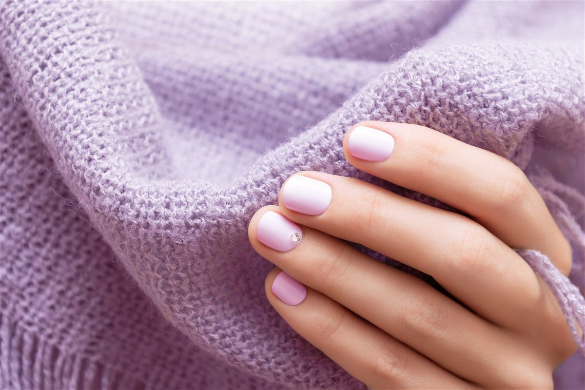 Light Purple Nail Polish, Skin, Hand, Product, Purple, Textile, Sleeve, Gesture