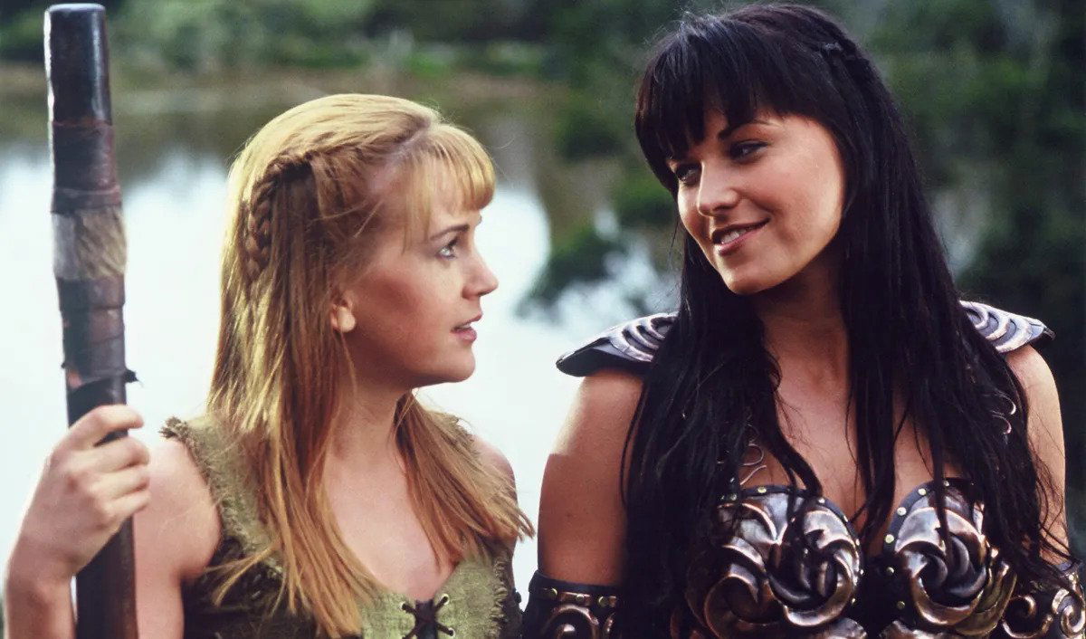 <b>Xena</b> And <b>Gabrielle</b>, Smile, Fashion, Gesture.