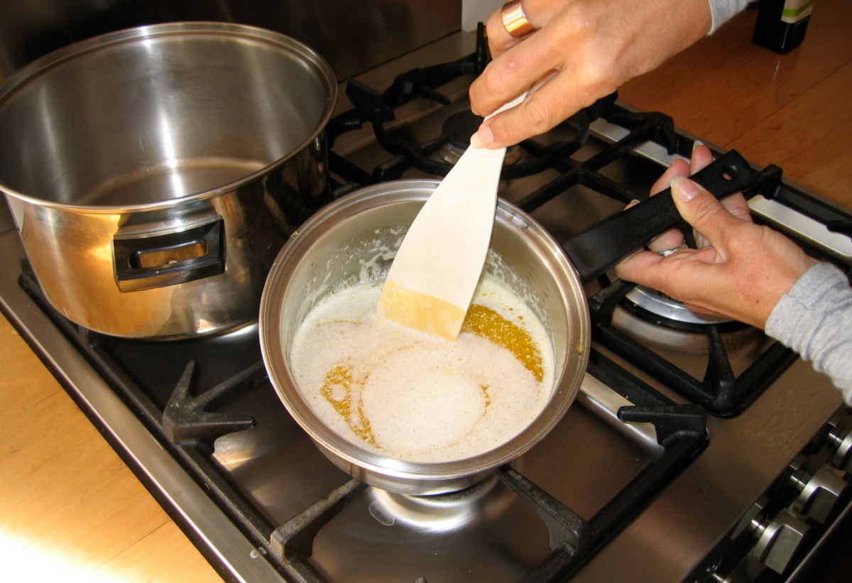 Cookware And Bakeware, Food, Ingredient, Kitchen utensil, Recipe, Tableware