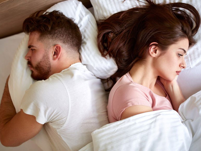 9 Painful Signs That He’s Looking To Move On