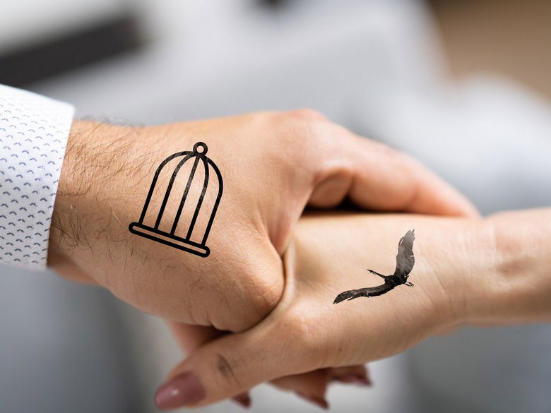 8 Signs You’re In a Karmic Relationship