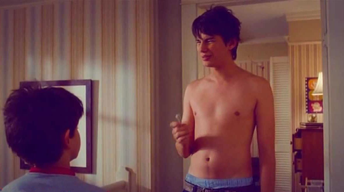 Rodrick Heffley Hot, Stomach, Muscle, Jaw, Waist