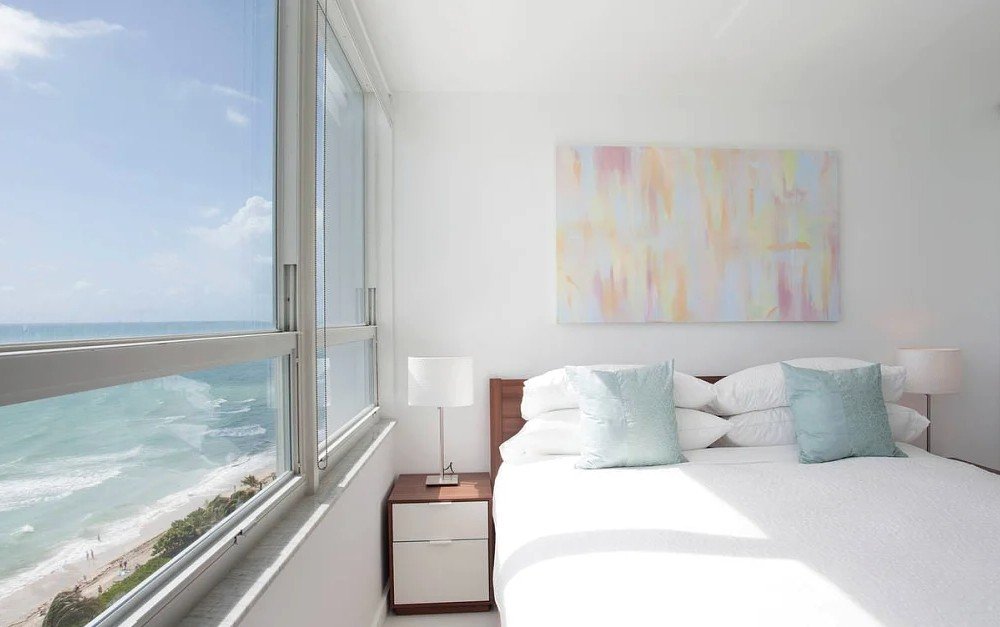 Apartments Beachfront Miami, Building, Property, Furniture, Comfort, Azure, Wood, Interior design, House, Floor
