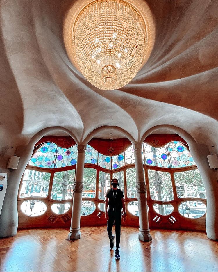 Casa Batlló, Photograph, White, Light, Lighting, Architecture