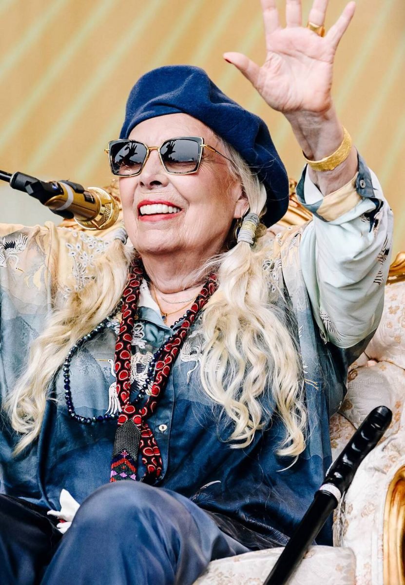 Joni Mitchell At Newport Live, Glasses, Vision care, Smile, Musician, Sunglasses, Goggles, Eyewear, Gesture