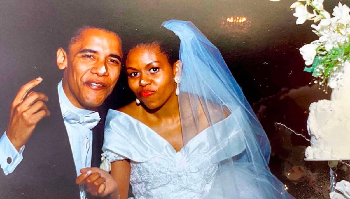 Michelle Obama Wedding, Wedding dress, Bride, Smile, Flash photography, Happy, Bridal veil, Gesture