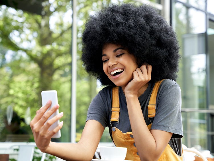 Mastering Online Dating: How to Build Real Connections in a Digital World