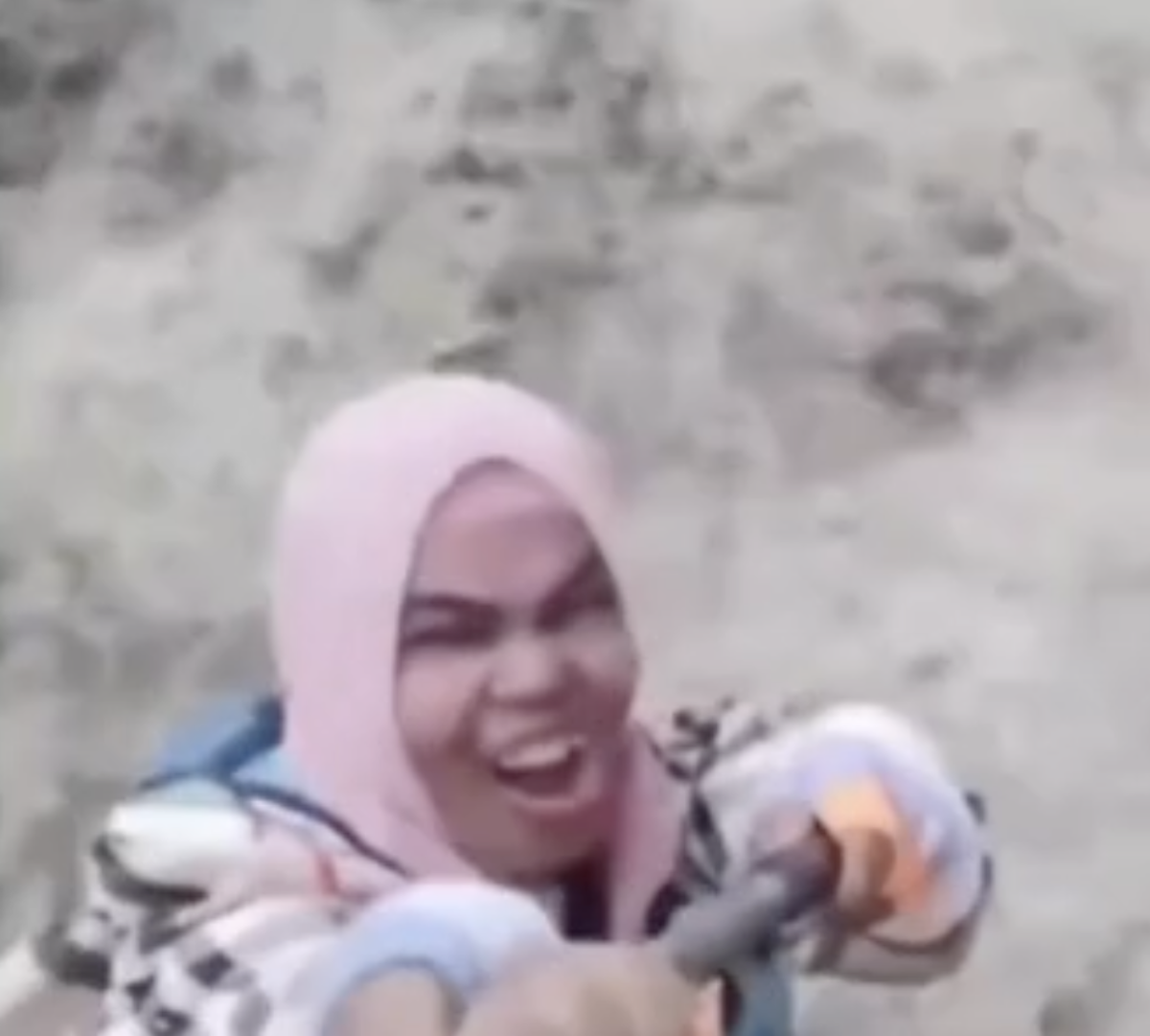 Tsunami video viral