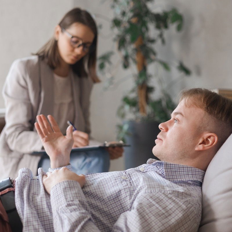 8 Signs It’s Time to Schedule a Therapist Appointment
