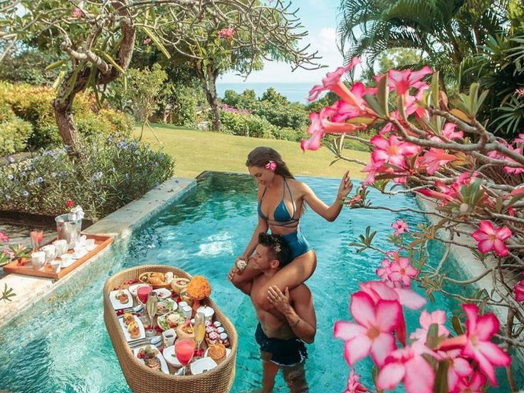 8 Countries Where You Can Live Like Royalty