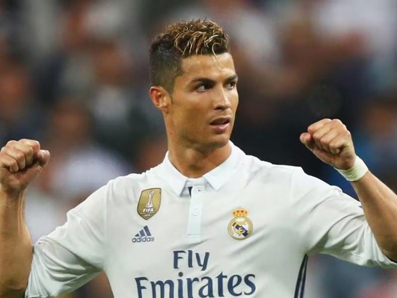 9 Celebrities Who Made Their Religion Go Viral